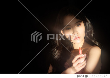 女性 女 女の子 65288052