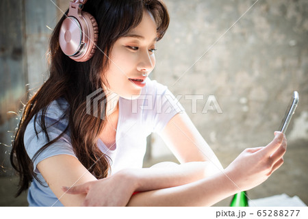 女性 女 女の子 65288277