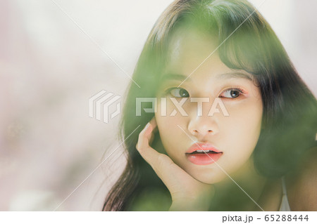 女性 女 女の子 65288444