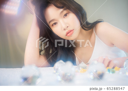 女性 女 女の子 65288547