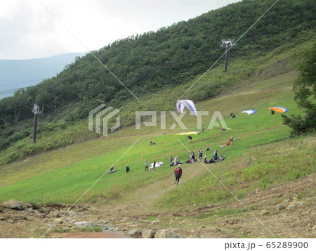 パラグライダーテイクオフ場 パラグライダーテイクオフ場 65289900