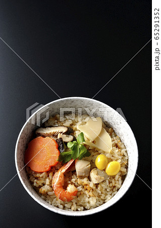 釜飯　炊き込みご飯 65291352