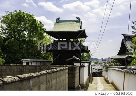 倉敷美観地区　鶴形山の鐘楼　岡山県倉敷市 65293010