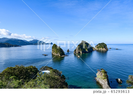 西伊豆 堂ヶ島 朝日を浴びる三四郎島 西伊豆 堂ヶ島 朝日を浴びる三四郎島 65293613