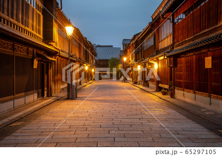 ひがし茶屋街 石川県金沢市 ひがし茶屋街 石川県金沢市 65297105