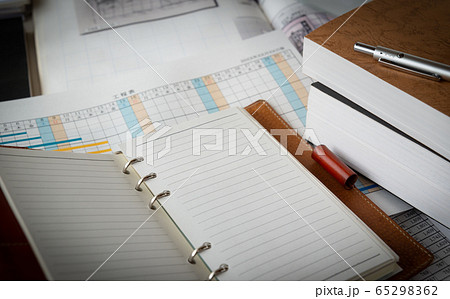 報告書作成　マニュアル　納品物　記録　書類作成　仕事　ビジネス 65298362