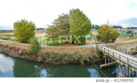 空撮 見沼田んぼ 大間木の芝川と桜橋 空撮 見沼田んぼ 大間木の芝川と桜橋 65299050