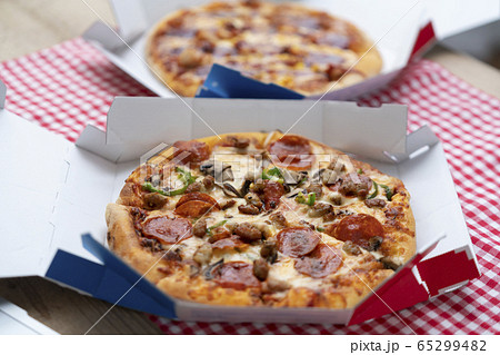 宅配ピザ　イメージ 65299482