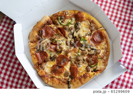 宅配ピザ　イメージ 65299609