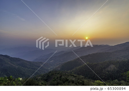 Ta Xua is a famous mountain range in northern 65300894