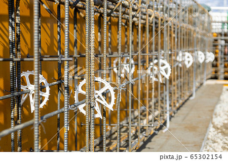 鉄筋工事　型枠　スペーサー　梁型 65302154