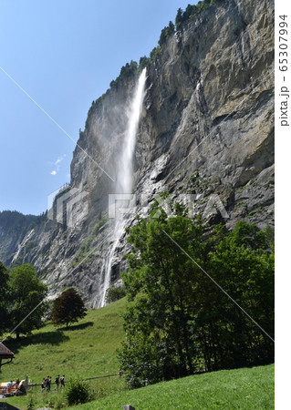 スイスのラウターブルンネン 65307994