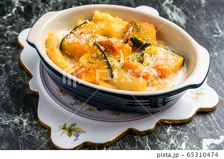カボチャのマカロニグラタン 65310474