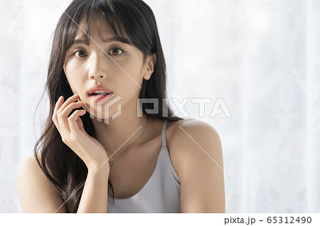 女性 女 女の子 65312490