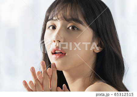 女性 女 女の子 65312515