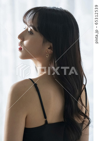 女性 女 女の子 65312539