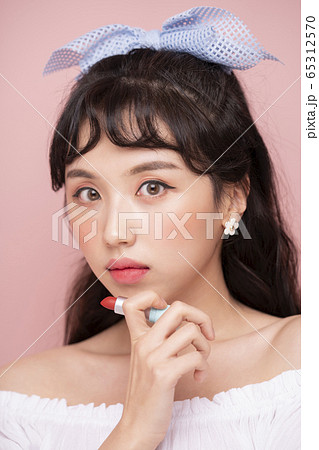 ビューティー 女性 女 65312570