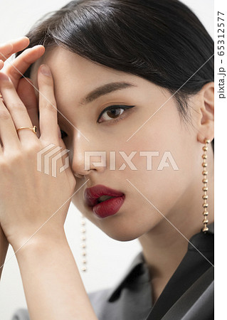 女性 女 女の子 65312577