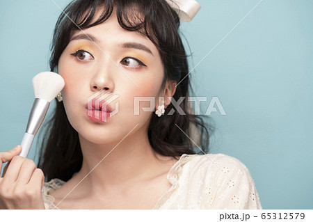 ビューティー 女性 女 65312579