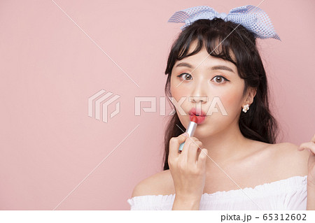 ビューティー 女性 女 65312602