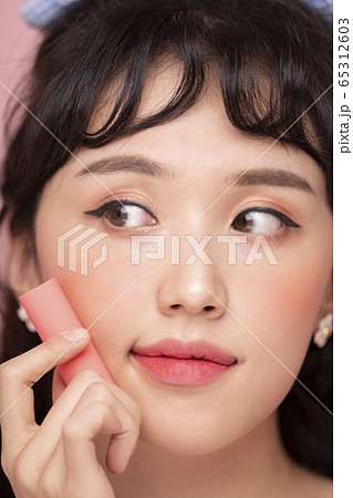 ビューティー 女性 女 65312603