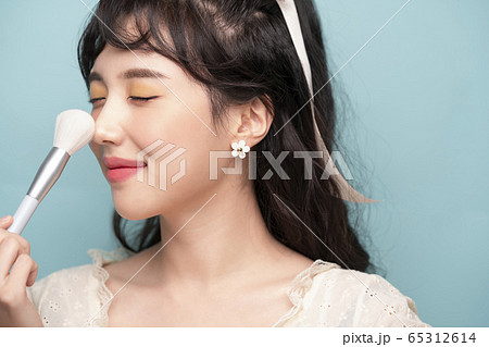 ビューティー 女性 女 65312614