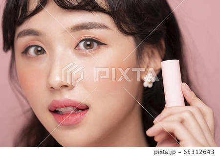 ビューティー 女性 女 65312643