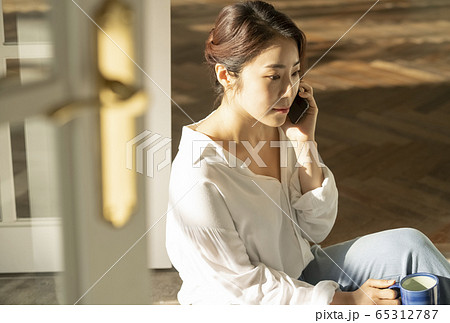 ライフスタイル 女性 女 65312787