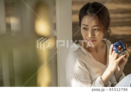 女性 女 女の子 65312796