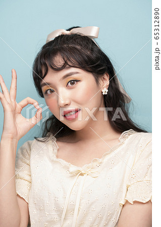 女性 女 女の子 65312890