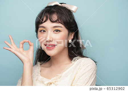 女性 女 女の子 65312902