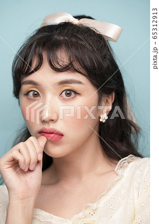 女性 女 女の子 65312913