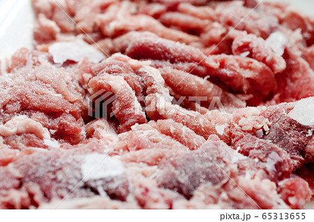 冷凍豚肉(解凍中) 冷凍豚肉(解凍中) 65313655