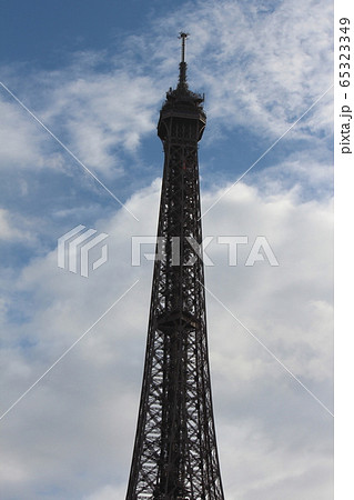 パリ　エッフェル塔 65323349