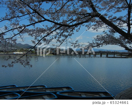 日本の川のある風景:京都嵐山の渡月橋と大堰川 日本の川のある風景:京都嵐山の渡月橋と大堰川 65324661