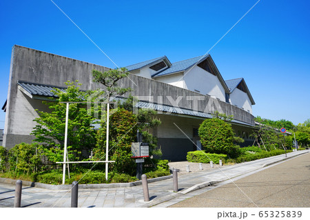 福井市立郷土歴史博物館　養浩館庭園 65325839