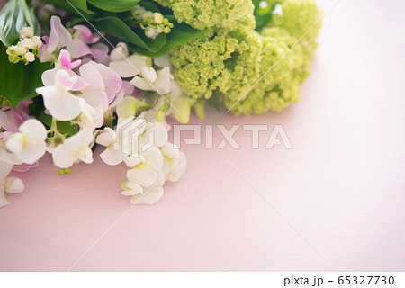 スズランとビバーナムスノーボールのブーケ スズランとビバーナムスノーボールのブーケ 65327730