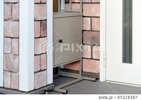 宅配ボックス 65328387