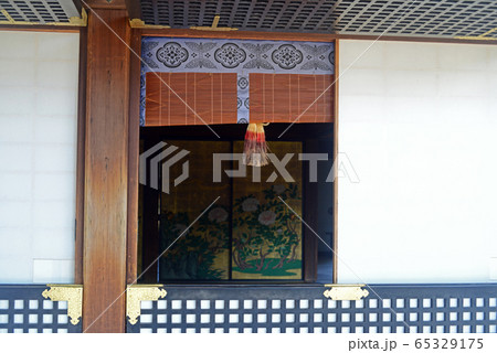 大覚寺宸殿の蔀戸と御簾-2 大覚寺宸殿の蔀戸と御簾-2 65329175