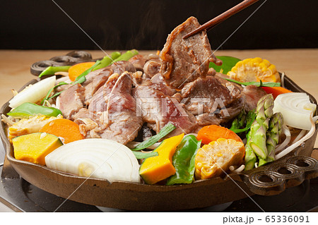 ジンギスカン鍋 65336091