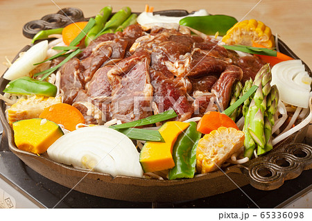 ジンギスカン鍋 65336098