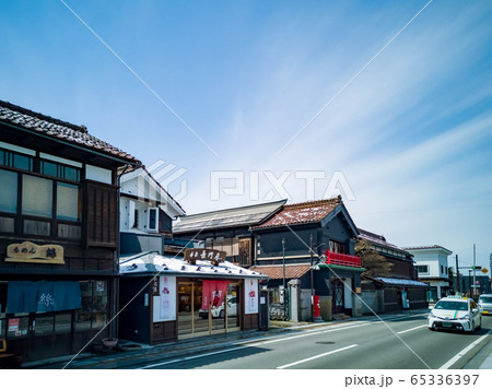 福島県会津若松市　歴史的ロマンを感じる七日町通り　会津木綿小物　菓子長門屋 65336397