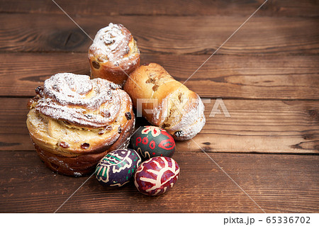 Traditional easter cake Kraffin stands on wooden 65336702