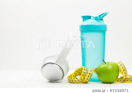 Healthy lifestyle, fitness and sport concept Healthy lifestyle, fitness and sport concept 65336971