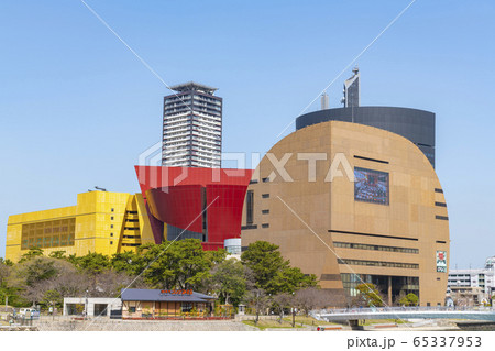 福岡県北九州市　快晴のリバーウォーク北九州 65337953