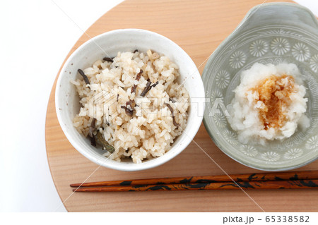山菜炊き込みご飯とおろし俯瞰 65338582