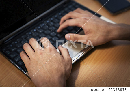 ネット中傷イメージ 65338853