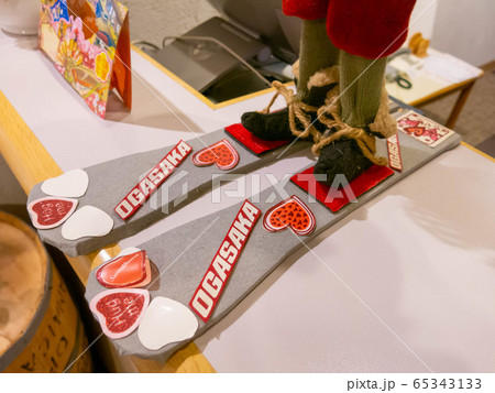 スキーヤーのマスコット 65343133