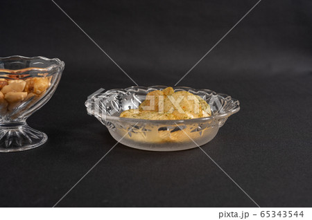 酒の肴乾き物　 65343544