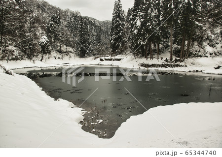 金沢市　雪寒の氷室 65344740